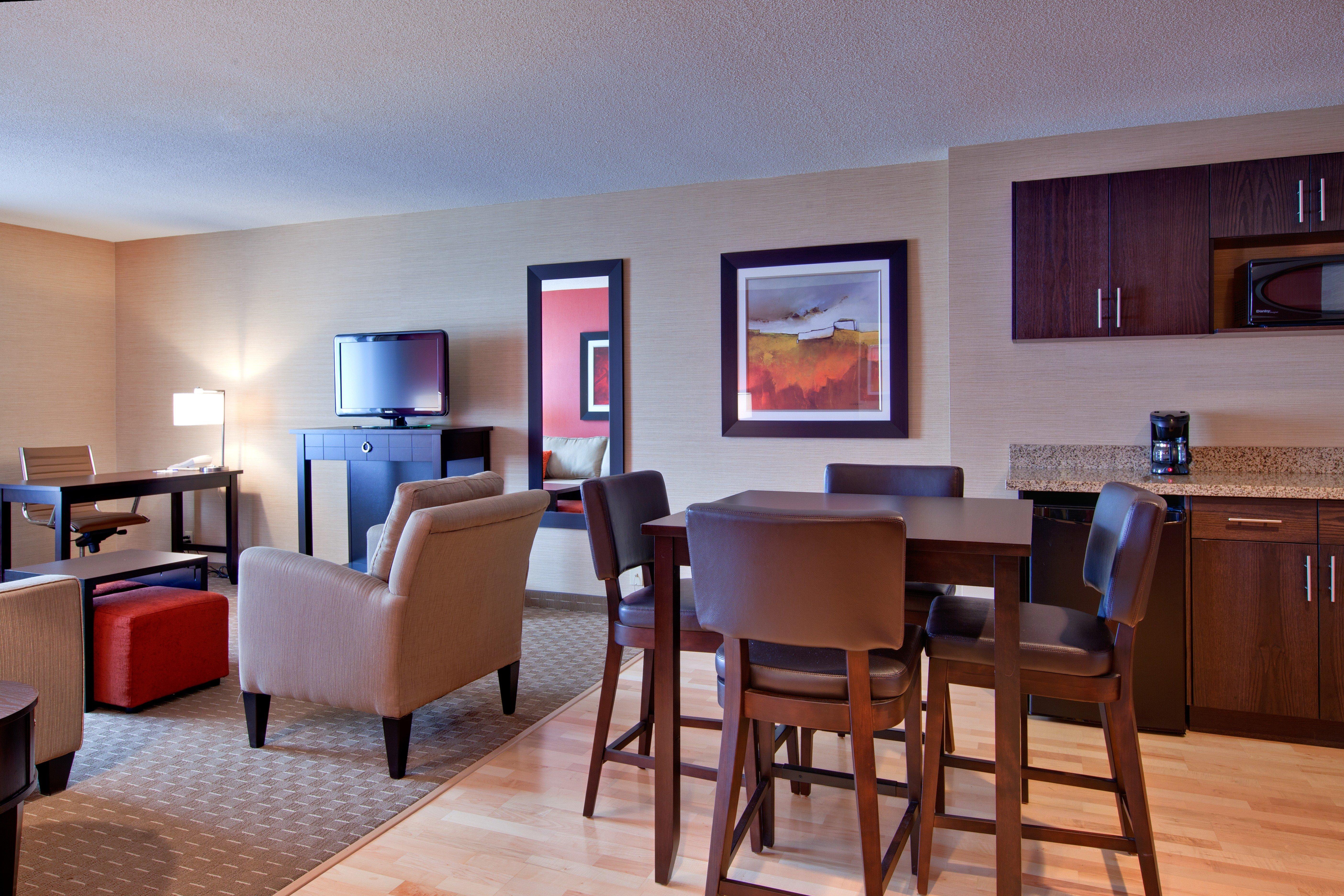 Holiday Inn Express Hotel & Suites Chatham South By Ihg Eksteriør billede