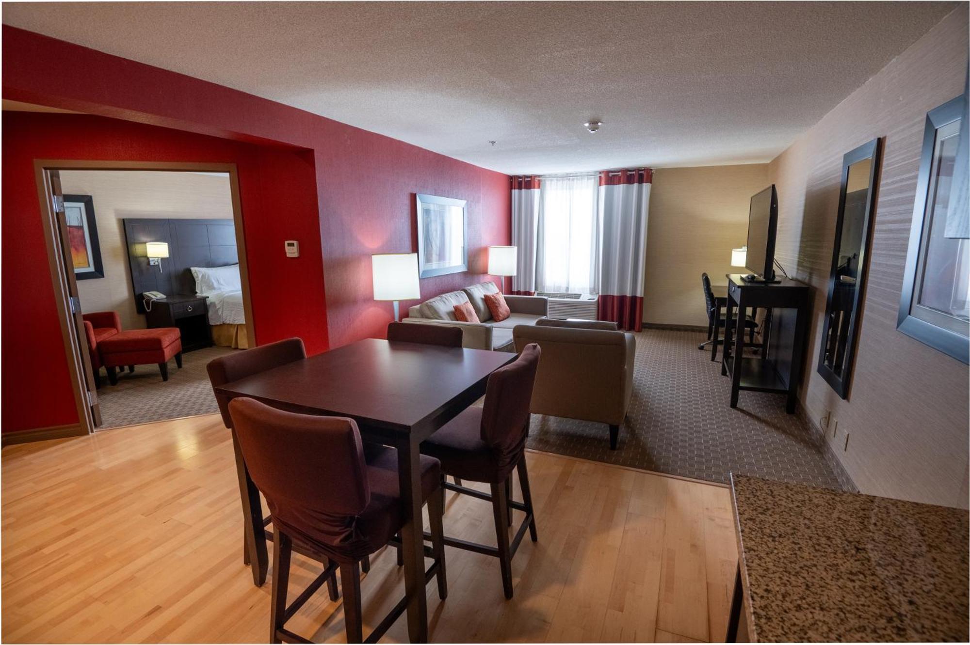 Holiday Inn Express Hotel & Suites Chatham South By Ihg Eksteriør billede