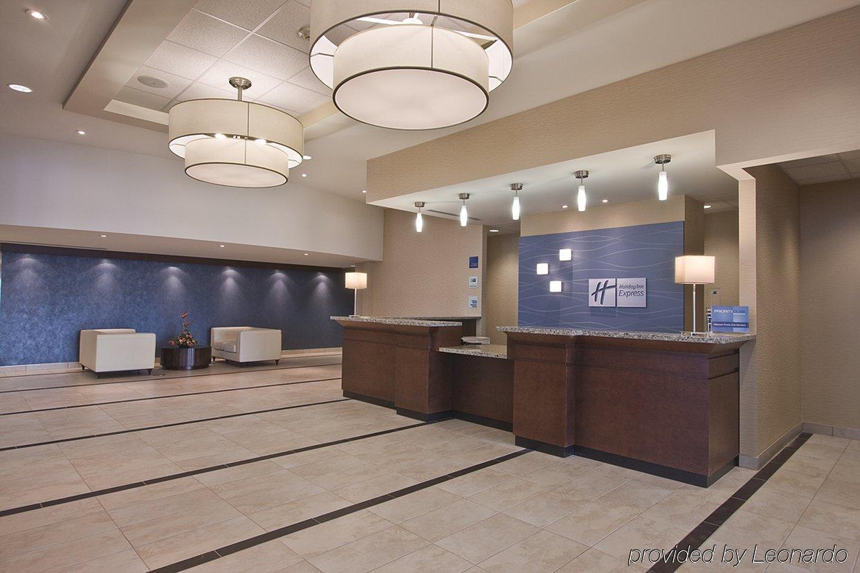 Holiday Inn Express Hotel & Suites Chatham South By Ihg Interiør billede