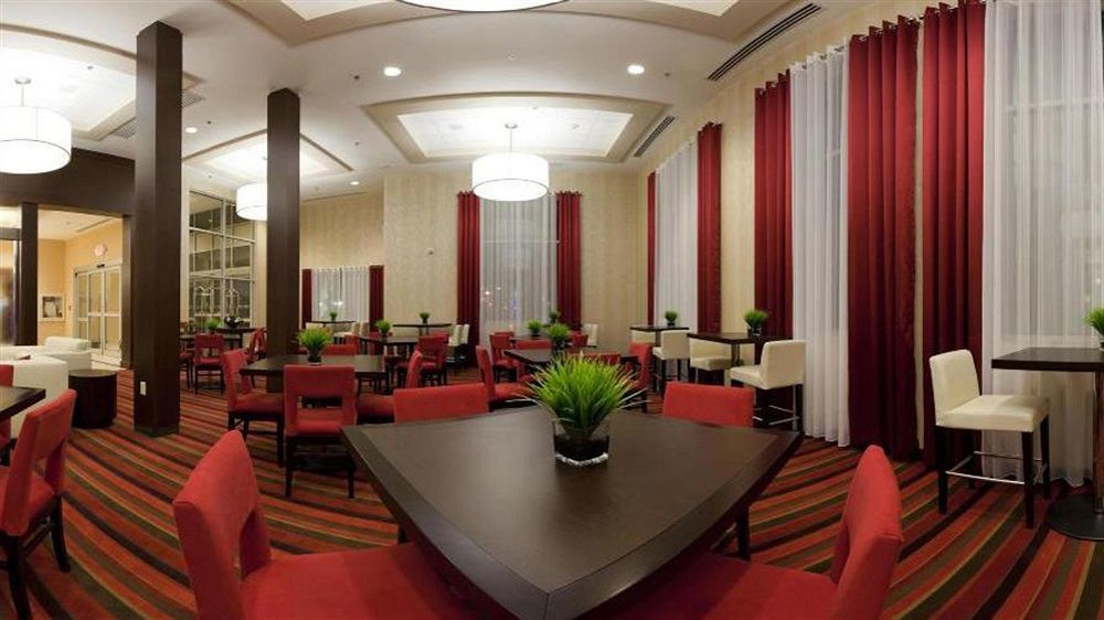 Holiday Inn Express Hotel & Suites Chatham South By Ihg Eksteriør billede